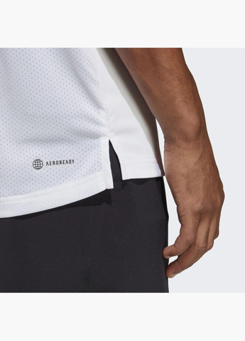 Белая спортивная футболка adidas