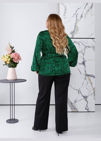 Жіноча блуза вільного крою з шовку колір зелений р.48/52 452257 New Trend (286772006)