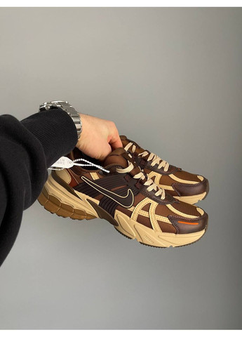 Коричневые демисезонные кроссовки мужские nike v2k run lt british tan | найк в2к рантекк коричневые No Brand