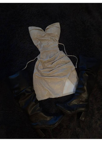 Серебристое праздничный, вечернее, кэжуал эффектное женское мини-платье с блестящей текстурой No Brand однотонное