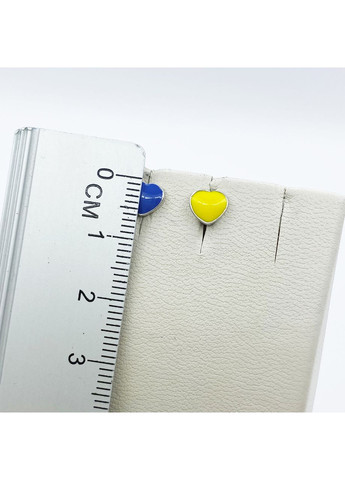 Серьги-пусеты серебряные с ювелирной эмалью "Сердце" 1,15 г No Brand (369737427)