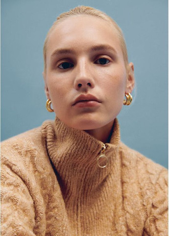 Бежевый зимний стильный теплый вязаный свитер джемпер кофта с содержанием шерсти Mango