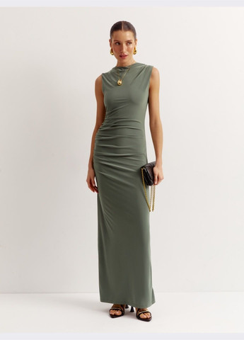 Оливкова (хакі) довга сукня кольору хакі без рукавів Dressa