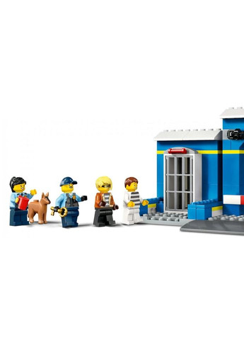 Конструктор City Преследование на полицейском участке 172 деталей (60370) Lego (281425668)