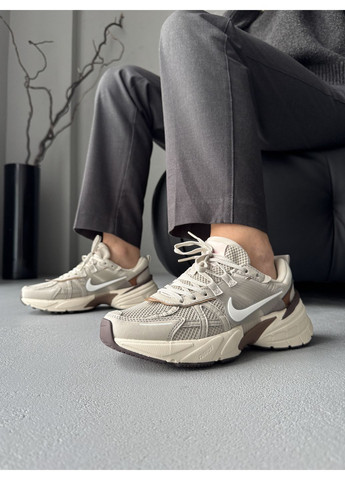 Кроссовки женские Nike V2K Runtekk Grey Brown | Найк В2К Рантек серые No Brand серые демисезоны (372795575)