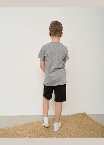 Світло-сіра комплект для хлопчика з шортами Ozkan