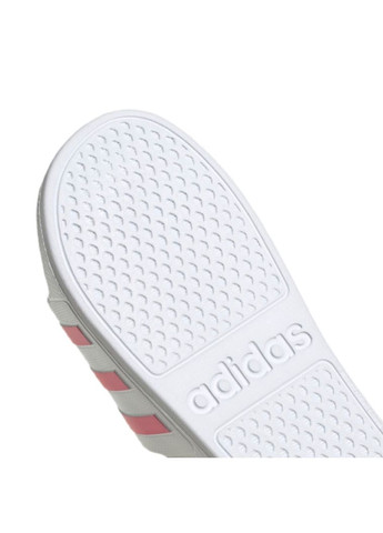 Белые тапочки женские adilette aqua slides adidas