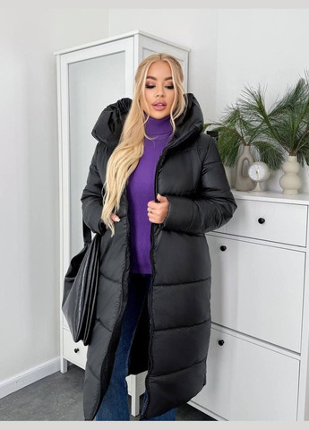 Чорна зимня жіноча зимова куртка чорного кольору New Trend