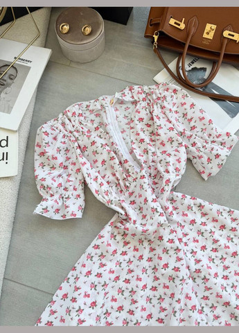 Белое романтическое платье с принтом Luna