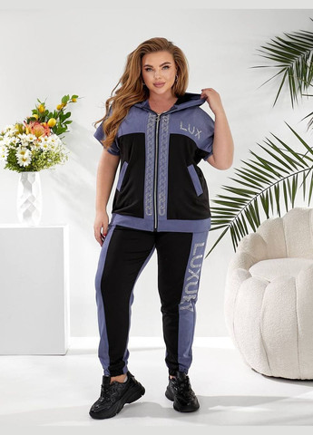 Жіночий прогулянковий легкий костюм сіро-білого кольору New Trend (328004315)