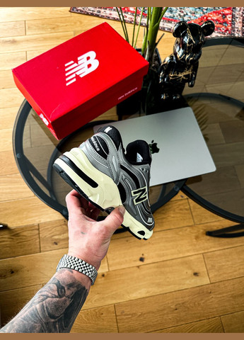 Срібні Осінні кросівки чоловічі і жіночі new balance 1000 silver metallic | нью баланс 1000 срібні No Brand