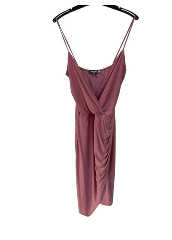 Темно-рожева кежуал сукня Missguided однотонна