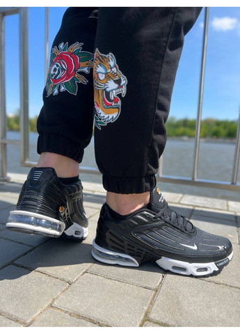 Чорні Осінні кросівки чоловічі nike air max plus 3 black найк аір макс тн плюс No Brand