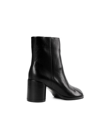 Чорні демісезонна шкіряні ботильйони 4735 Sasha Fabiani
