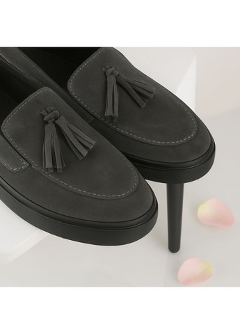 Kindzer Жіночі лофери Lux 1005 сірі демісезонні замшеві з китицями лофери сірий з натуральна замша, — демісезон (356103780)