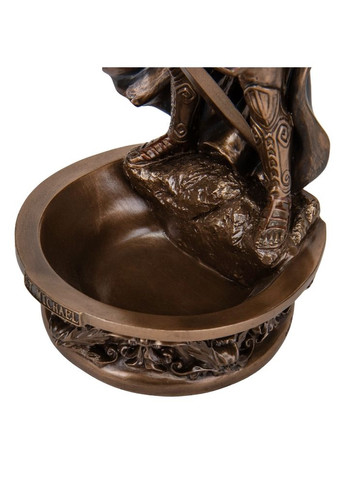 Статуэтка-панно на стену с чашей Архангел Михаил 26х16х4 см 78023 Veronese (302239285)