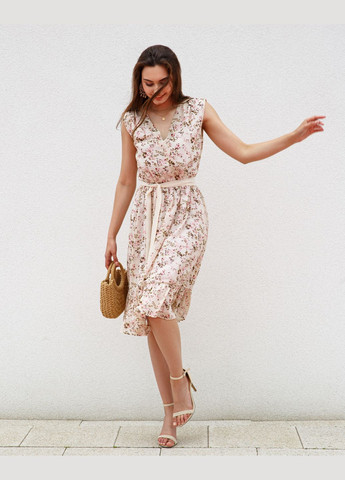 Светло-бежевое коктейльное платье из шифона светло-бежевое InRed с цветочным принтом