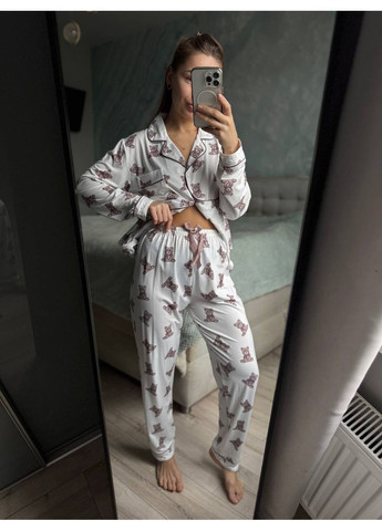 Белая женская котоновая пижама Osoblyva