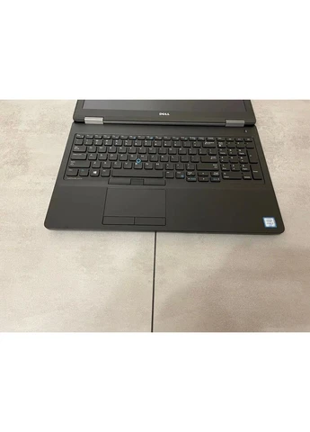 Ігровий ноутбук Latitude E5570 / 15.6" IPS / Core i7-6820HQ (4(8) ядра по 2.7-3.6GHz) / 16GB DDR4 / 256GB SSD NEW / AMD Radeon Dell (398146643)
