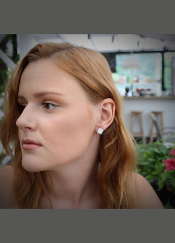 Серебряные серьги серёжки гвоздики на фиксаторах Цветок Клевер в камнях серебро 925 пробы Родированное с/1064 No Brand (306741349)