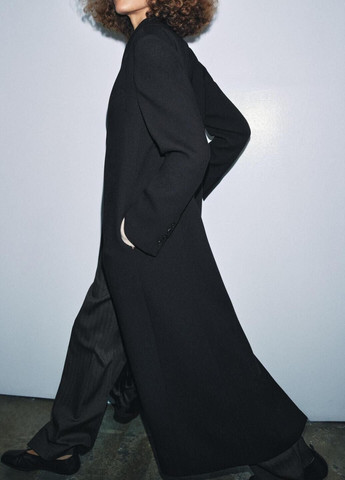 Чорне демісезонне Пальто Zara