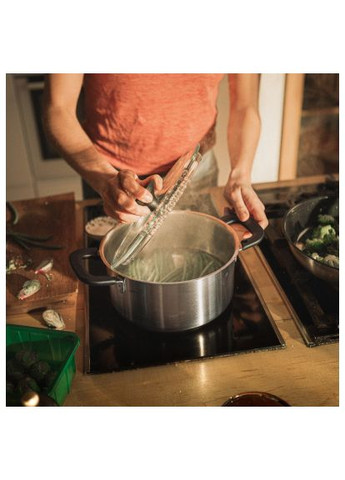 Кастрюля Functional Form с крышкой 3 л (1072316) Fiskars Functional Form з кришкою 3 л (368561973)