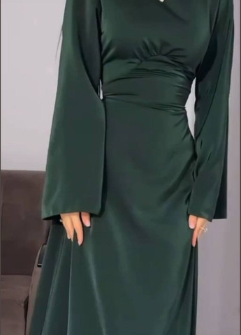 Зелена святковий жіноча елегантна сукня з шовку Avanti однотонна