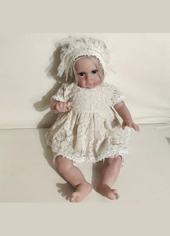 Реалистичная кукла Реборн 55 см девочка с аксессуарами и одеждой, можно купать Reborn (341532016)