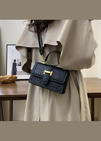 Жіноча класична сумка крос-боді через плече чорна No Brand (290665283)