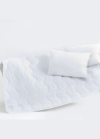 Набор одеяло всесезонное полуторное 150х215 см и две подушки 50х70 см No Brand (324829373)