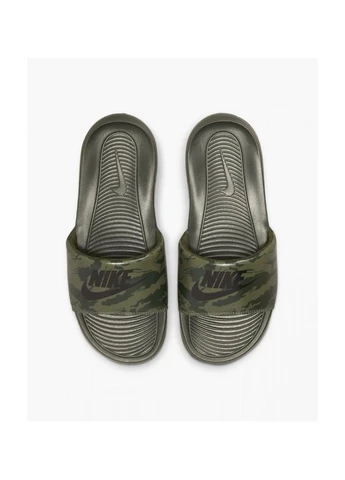 Зеленые мужские тапочки victori one men s printed slides camo/green cn9678-200 Nike
