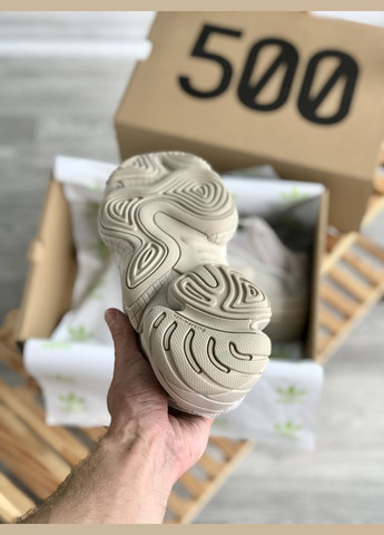 Бежевые демисезонные кроссовки мужские и женские adidas yeezy 500 beige | адидас изи буст 500 бежевые No Brand