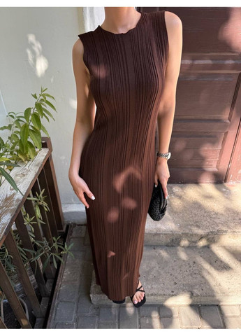 Темно-коричнева сукня, колір темно-коричневий No Brand