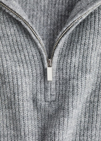 Сірий демісезонний светр H&M