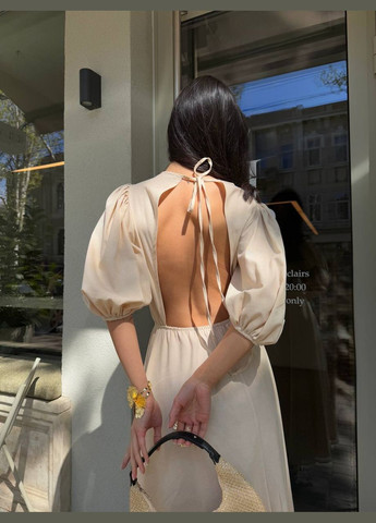 Светло-бежевое вечернее платье макси с открытой спиной с открытой спиной MonCher