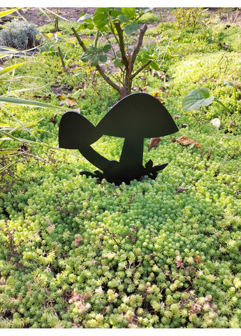 Фігура з металу для саду, клумби "Гриб №6" No Brand (368896633)