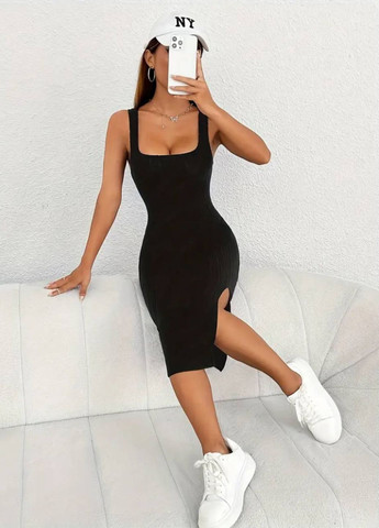 Черное повседневный базовое повседневное легкое приталенное меди платье без рукавов с вырезом на юбке. силуэтная Україна однотонное