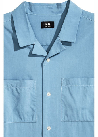 Светло-синяя рубашка H&M