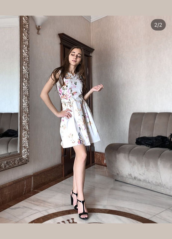 Білий ніжне плаття у квіточку білого кольору xs-s No Brand