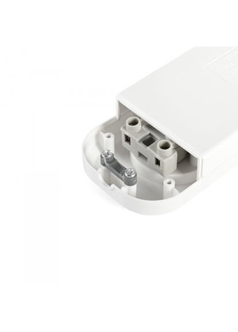 Колодка удлинителя без заземления 3 гнезда с кнопкой белая STANDARD Titanum (366218123)
