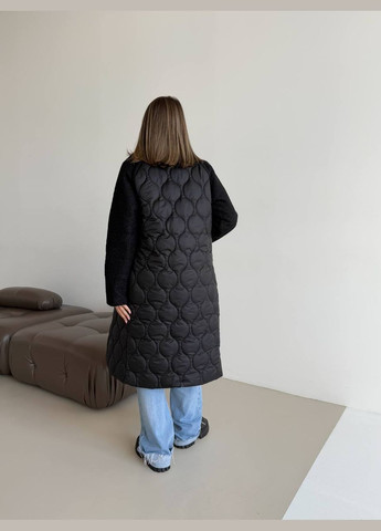 Черная зимняя удлинённая черная куртка с наполнителем синтепон 250, рукава из ткани 'баранчик' – нежная, стильная и тёплая для холодных дней No Brand 5380-2