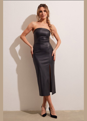 Чорна вечірня сукня корсет міді з еко шкіри з розрізом силуетна itelle однотонна