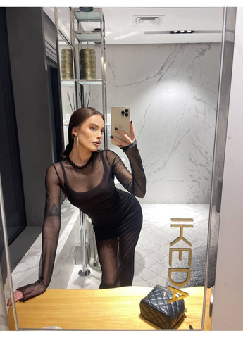 Чорна святковий, коктейльна, вечірня жіноча силуетна сукня з прозорою накидкою силуетна Avanti однотонна