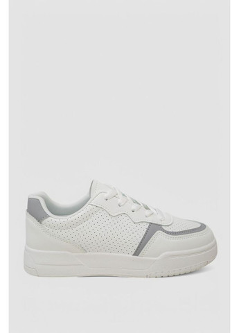 Білі кеди жіночі з перфорацією Ager 248RAD60