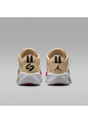 Білі кросівки чоловічі luka 3 se matador white/beige Air Jordan