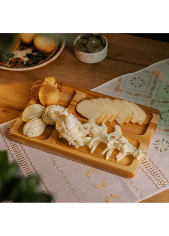 Доска для подачи деревянная 30×20 см прямоугольная на 3 секции, ясень T31W200 (A-033363) LUGI (354825492)