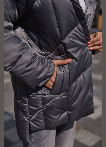 Серая зимняя куртка MN