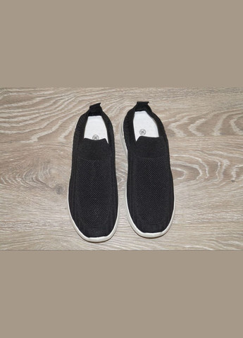 Черные демисезонные кроссовки женские текстильные черные FDEK