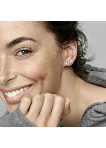 Срібні сережки кульчики Пандора Disney "Силуети Міккі та Мінні Маусів" 299258C01 Kabluchka (355346697)