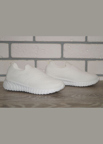 Белые демисезонные кроссовки текстильные для девочки белые BBT